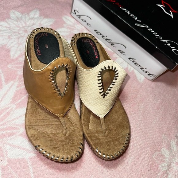 Lucia Reversible Low Wedge Sandal - Picture 3 of 6